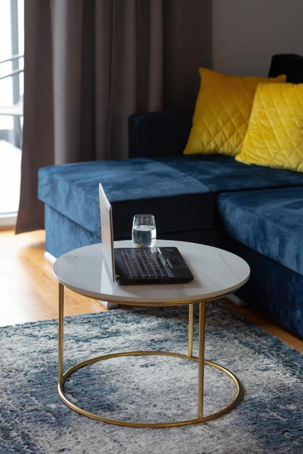 Apartament Dom Przy Okrzei By Renters Prestige Βαρσοβία Εξωτερικό φωτογραφία