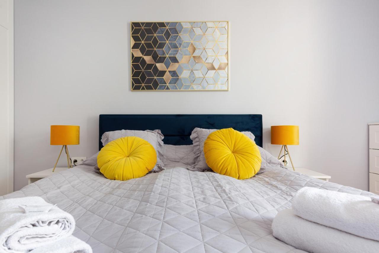 Apartament Dom Przy Okrzei By Renters Prestige Βαρσοβία Εξωτερικό φωτογραφία
