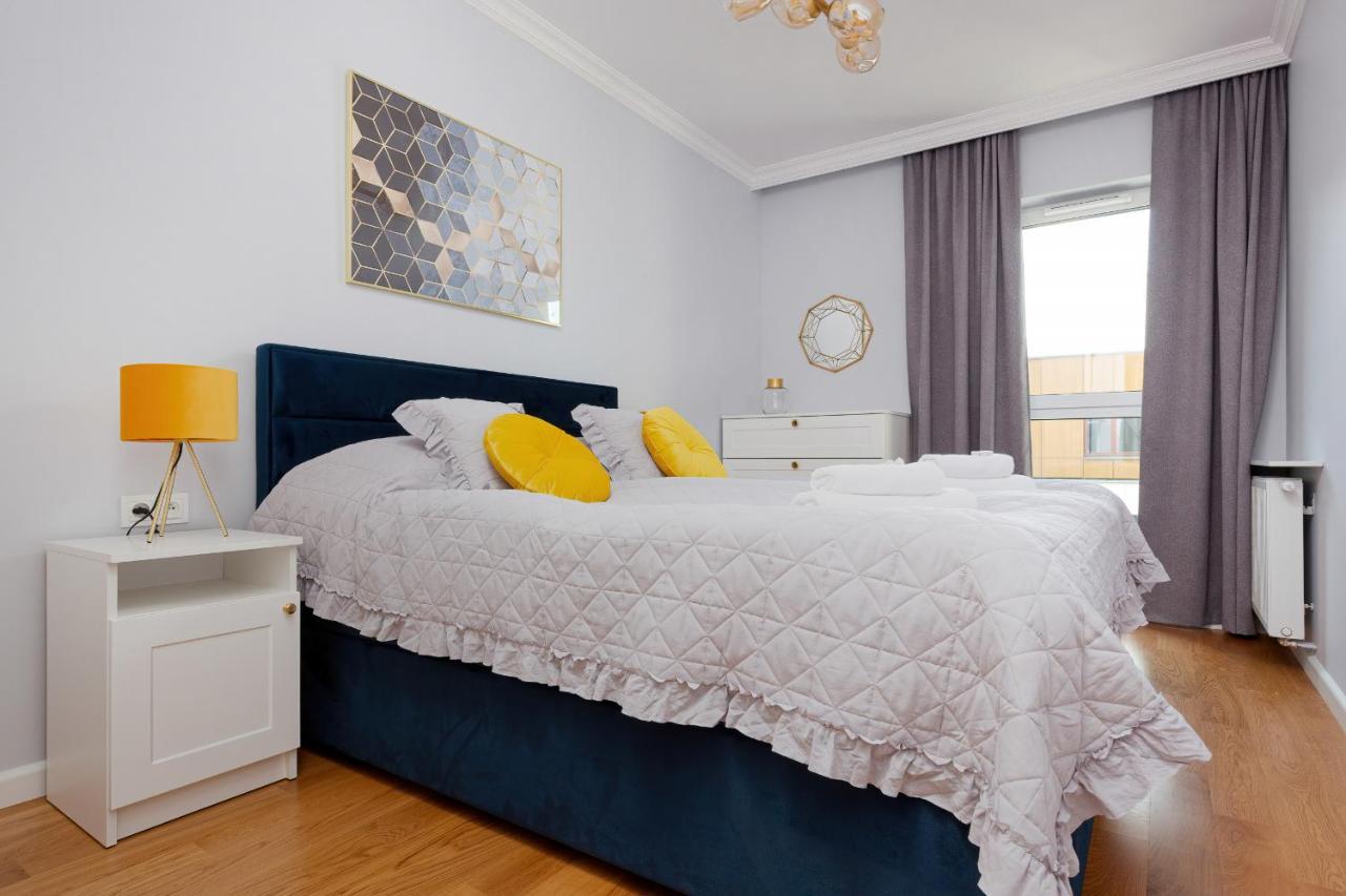 Apartament Dom Przy Okrzei By Renters Prestige Βαρσοβία Εξωτερικό φωτογραφία
