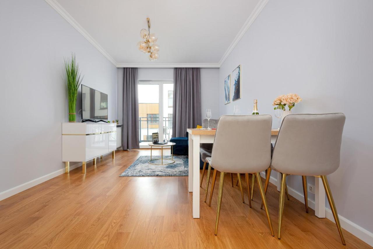 Apartament Dom Przy Okrzei By Renters Prestige Βαρσοβία Εξωτερικό φωτογραφία