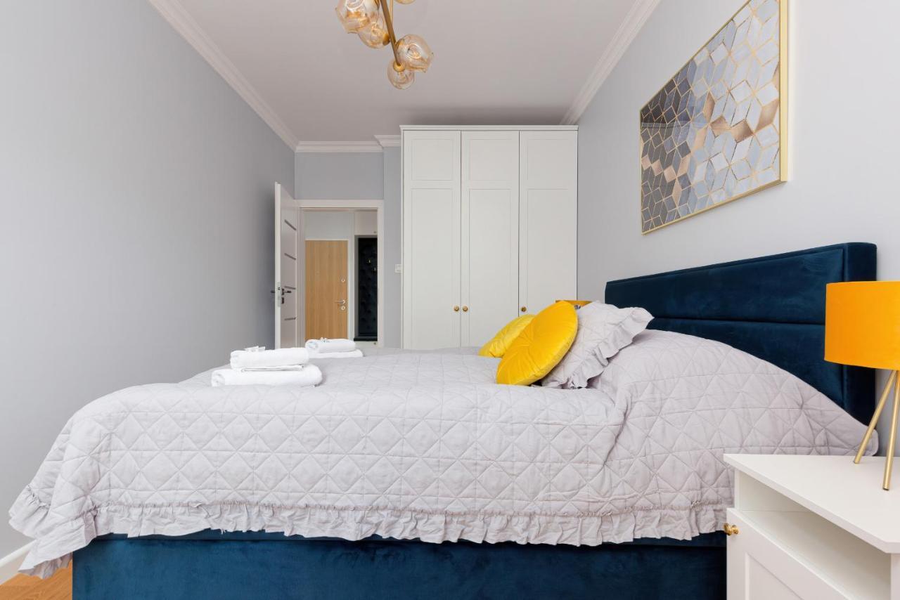 Apartament Dom Przy Okrzei By Renters Prestige Βαρσοβία Εξωτερικό φωτογραφία