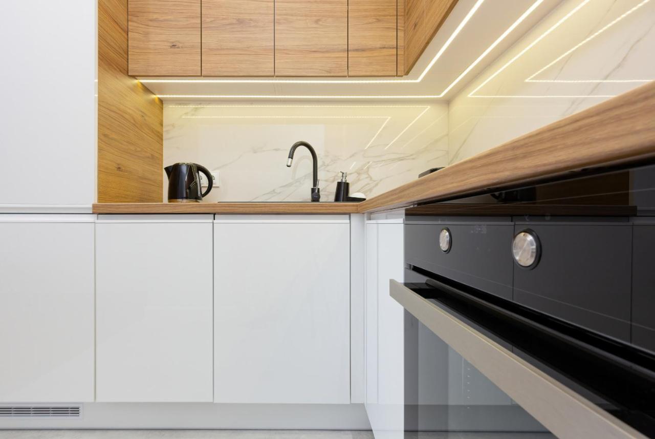 Apartament Dom Przy Okrzei By Renters Prestige Βαρσοβία Εξωτερικό φωτογραφία